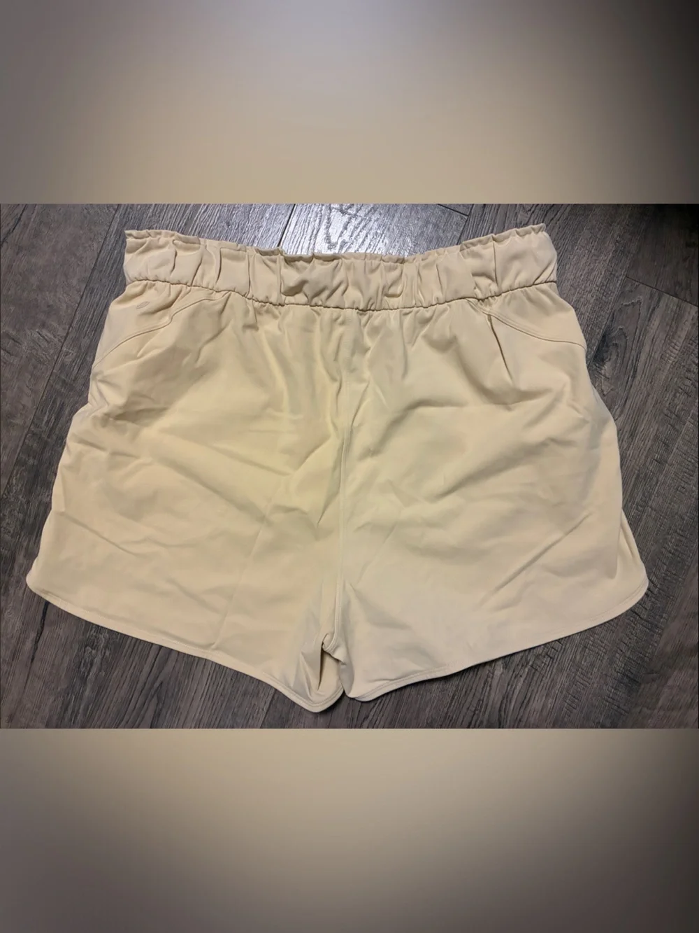 Lululemon Stretch Luxtreme High-Rise Short 3.5